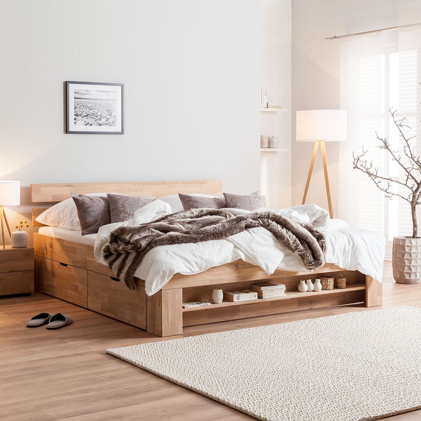 Posteľ Sofia z masívu