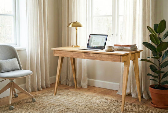 Písací stôl z masívneho dreva Bratislava