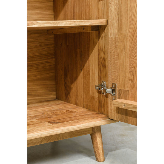 Komod z masívu Nord III