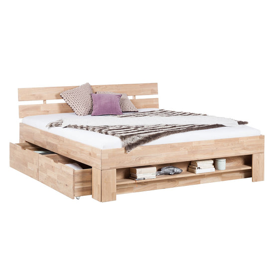 Posteľ Sofia z masívu