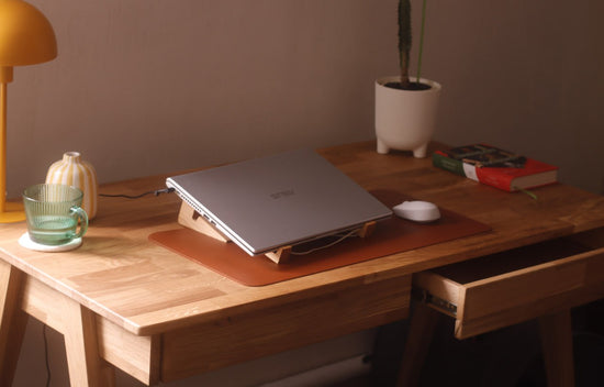 Písací stôl z masívneho dreva Bratislava